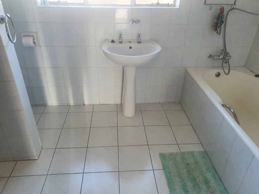 6 Bedroom Property for Sale in Jan Cillierspark Free State